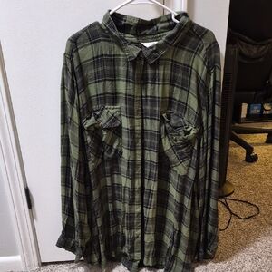 Terra & Sky Green Plaid Button Down Shirt